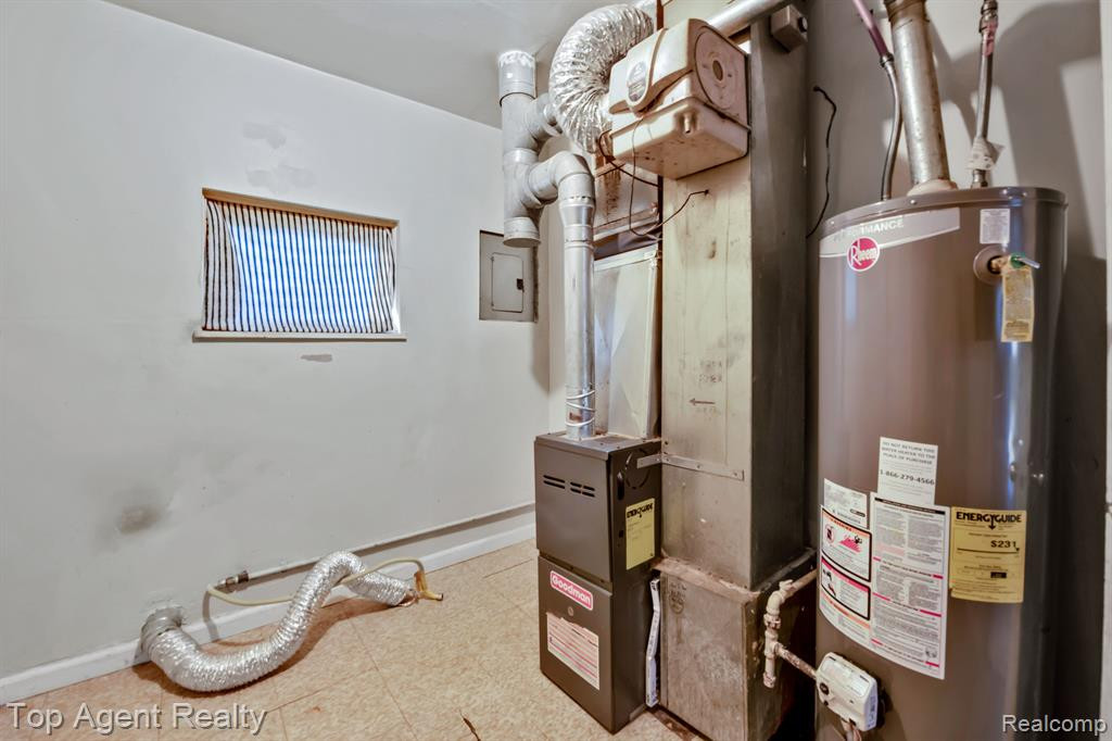 7553 ORCHARD Avenue, Warren, MI 48091 — Photo 17