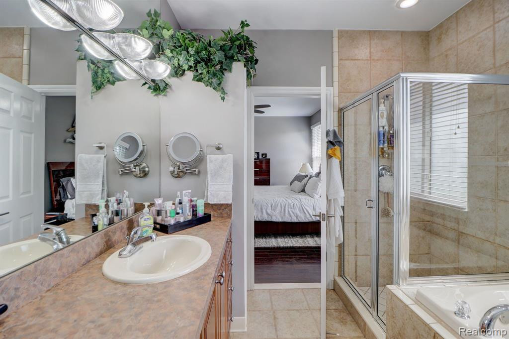 49882 MUSKEGON RIVER Drive, Macomb, MI 48042 — Photo 15