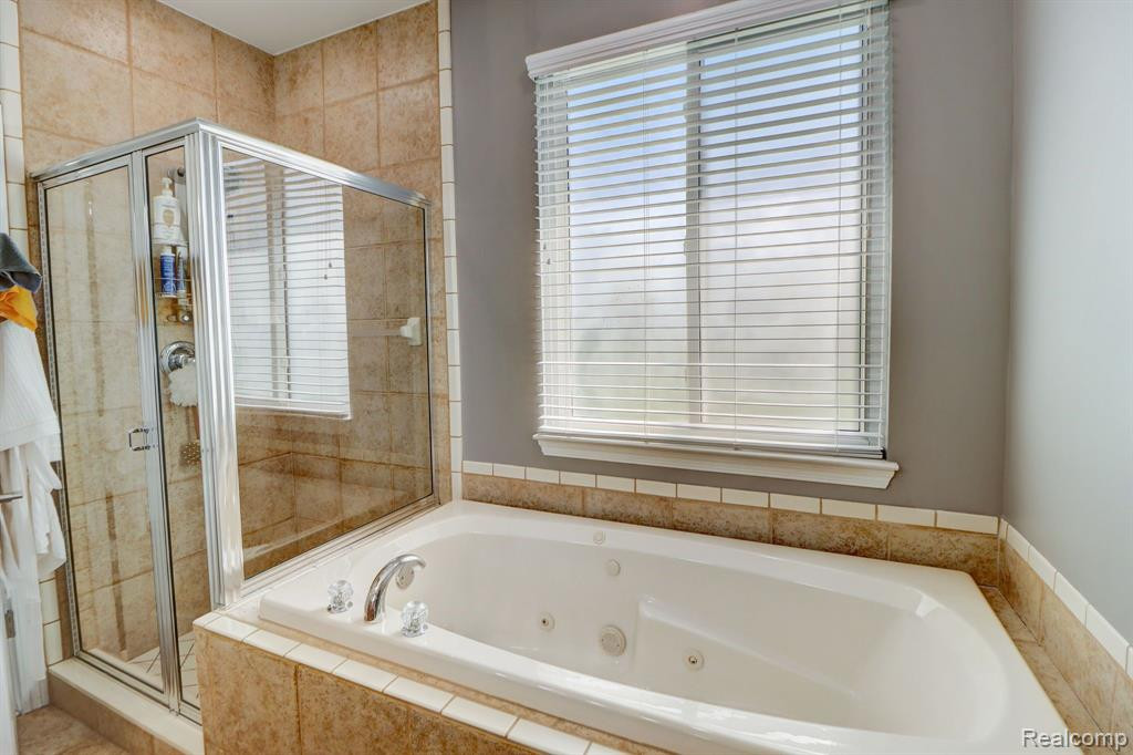49882 MUSKEGON RIVER Drive, Macomb, MI 48042 — Photo 16