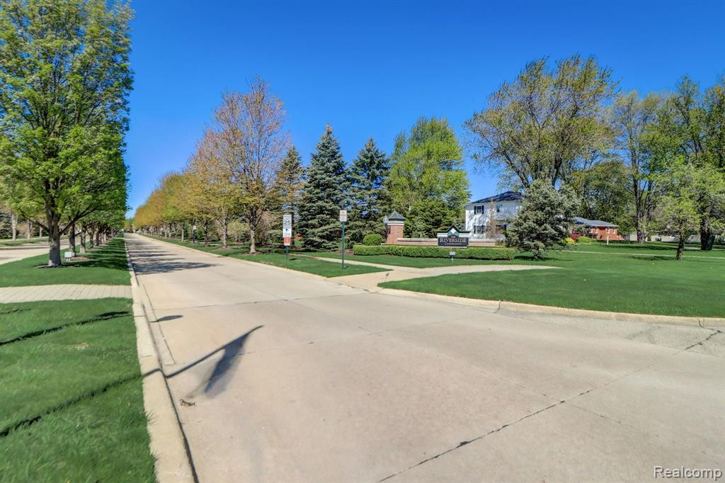 49882 MUSKEGON RIVER Drive, Macomb, MI 48042 — Photo 19