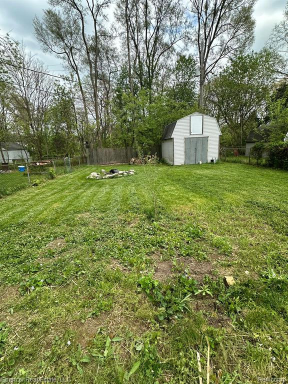 5560 LAKE GROVE Drive, White Lake, MI 48383 — Photo 8