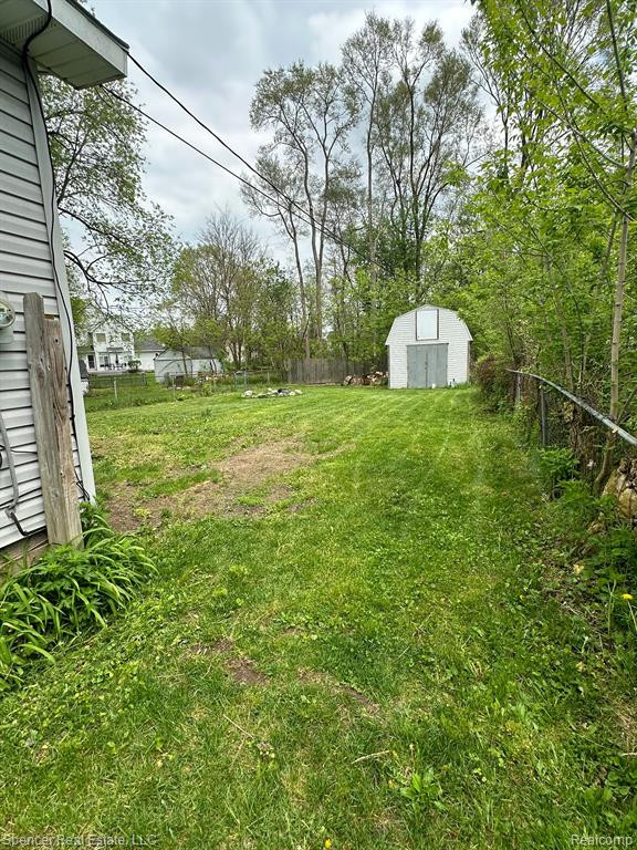 5560 LAKE GROVE Drive, White Lake, MI 48383 — Photo 12
