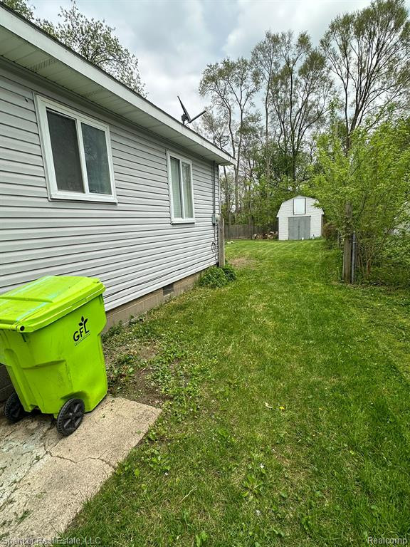 5560 LAKE GROVE Drive, White Lake, MI 48383 — Photo 13