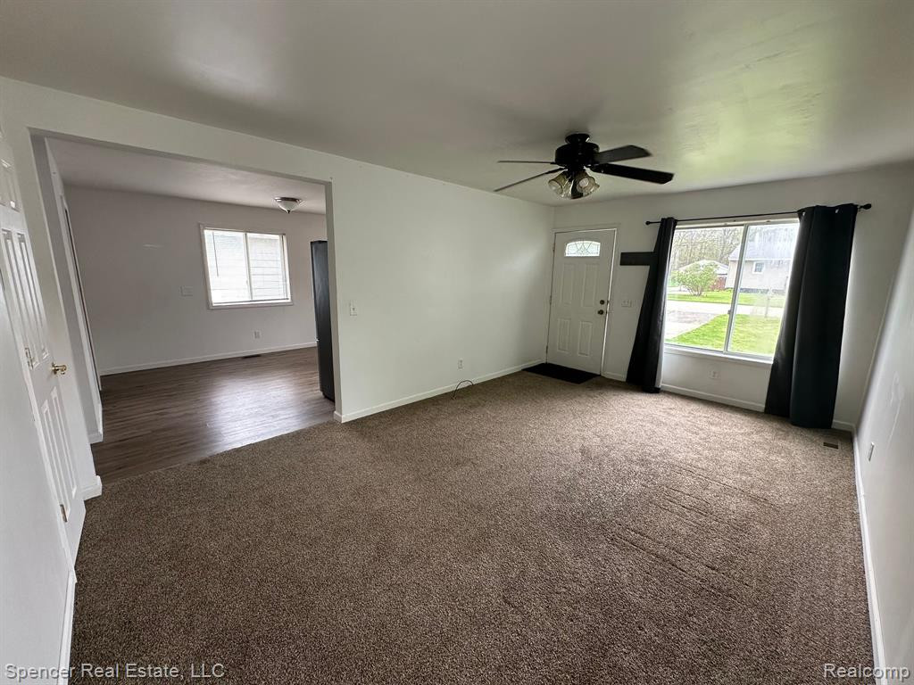5560 LAKE GROVE Drive, White Lake, MI 48383 — Photo 16