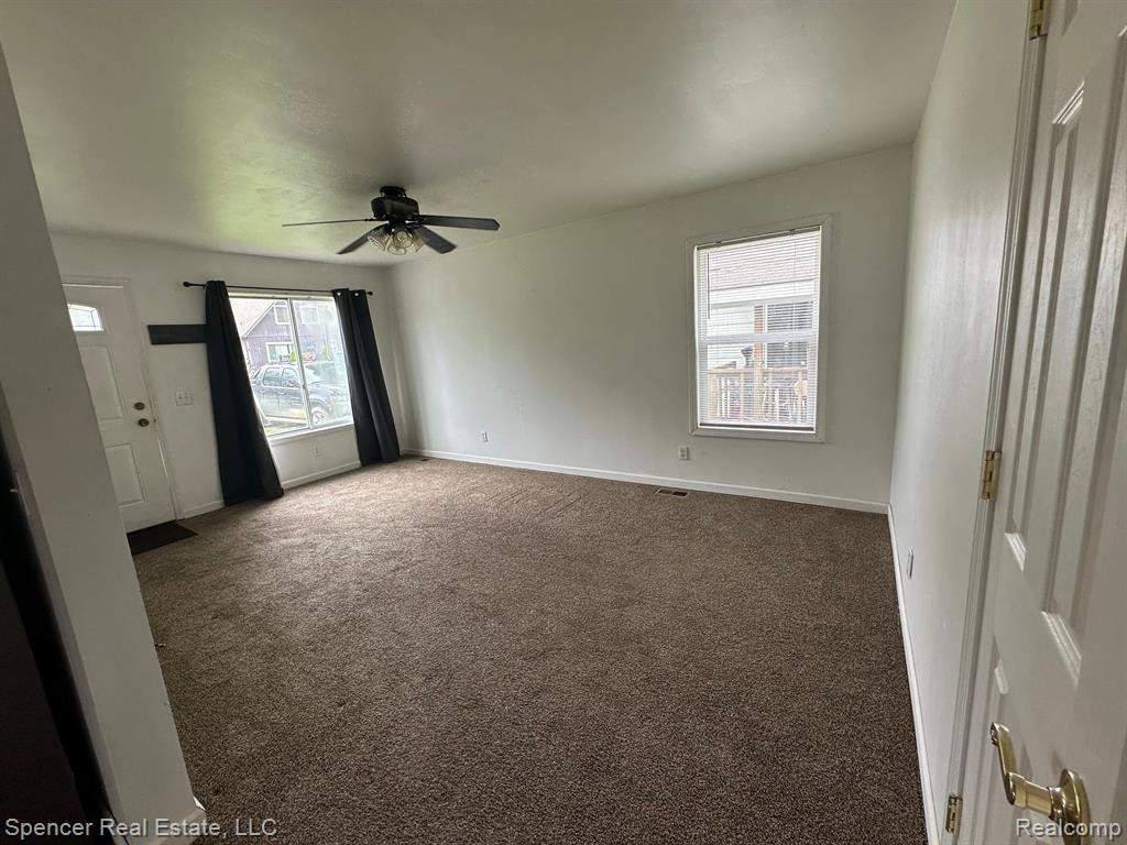 5560 LAKE GROVE Drive, White Lake, MI 48383 — Photo 18