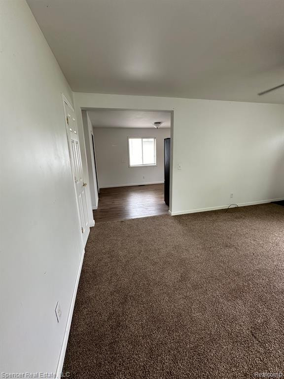 5560 LAKE GROVE Drive, White Lake, MI 48383 — Photo 21
