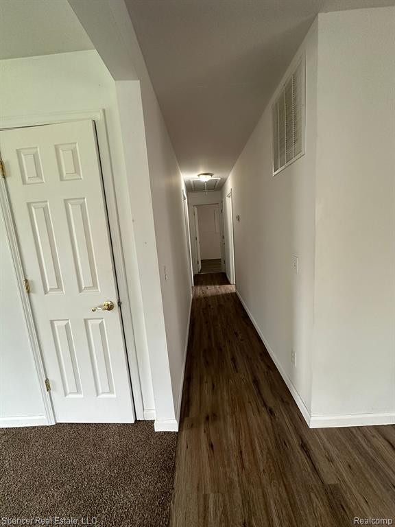 5560 LAKE GROVE Drive, White Lake, MI 48383 — Photo 29
