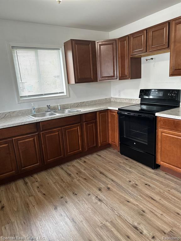 5560 LAKE GROVE Drive, White Lake, MI 48383 — Photo 33