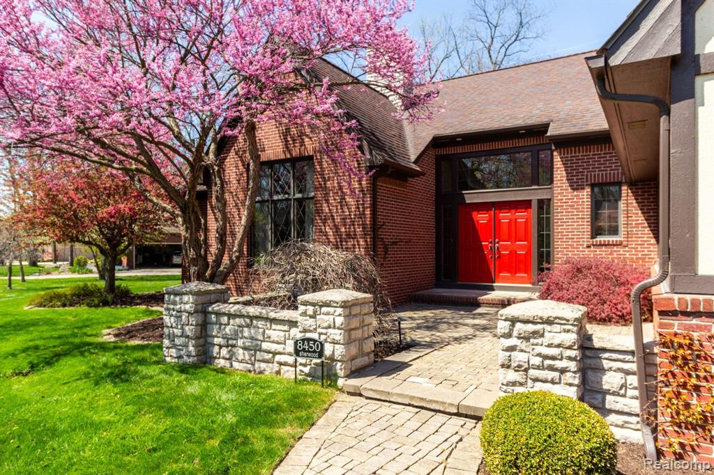 8450 SHERWOOD Drive, Grosse Ile, MI 48138 — Photo 6