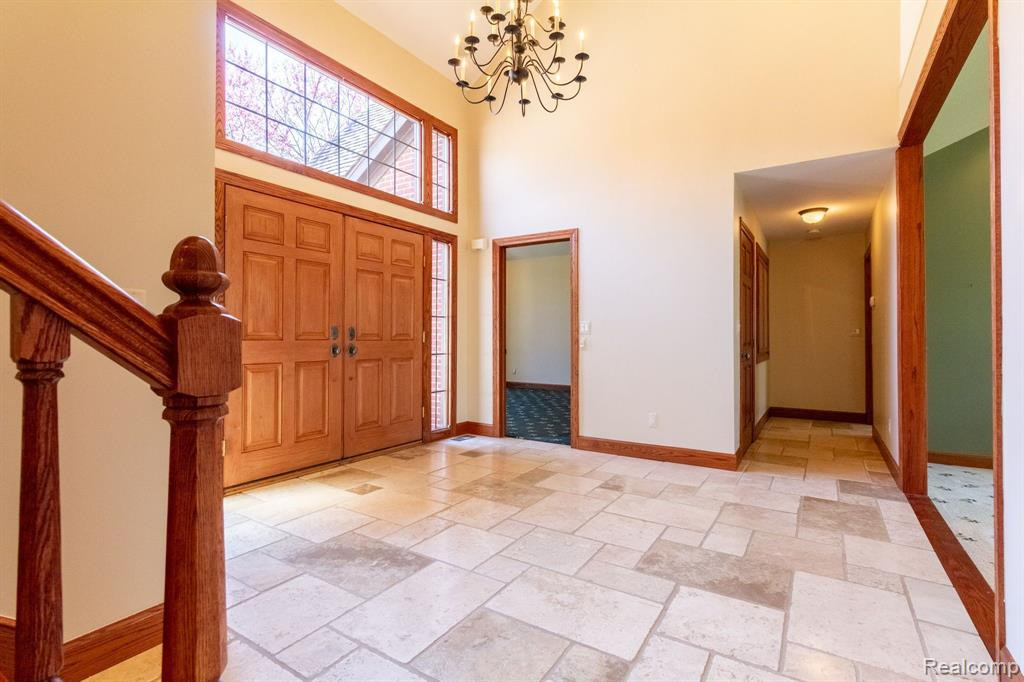 8450 SHERWOOD Drive, Grosse Ile, MI 48138 — Photo 8