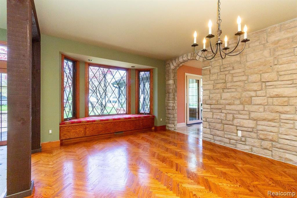 8450 SHERWOOD Drive, Grosse Ile, MI 48138 — Photo 13