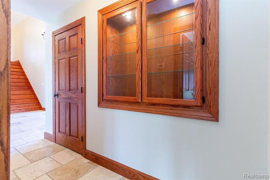 8450 SHERWOOD Drive, Grosse Ile, MI 48138 — Photo 33