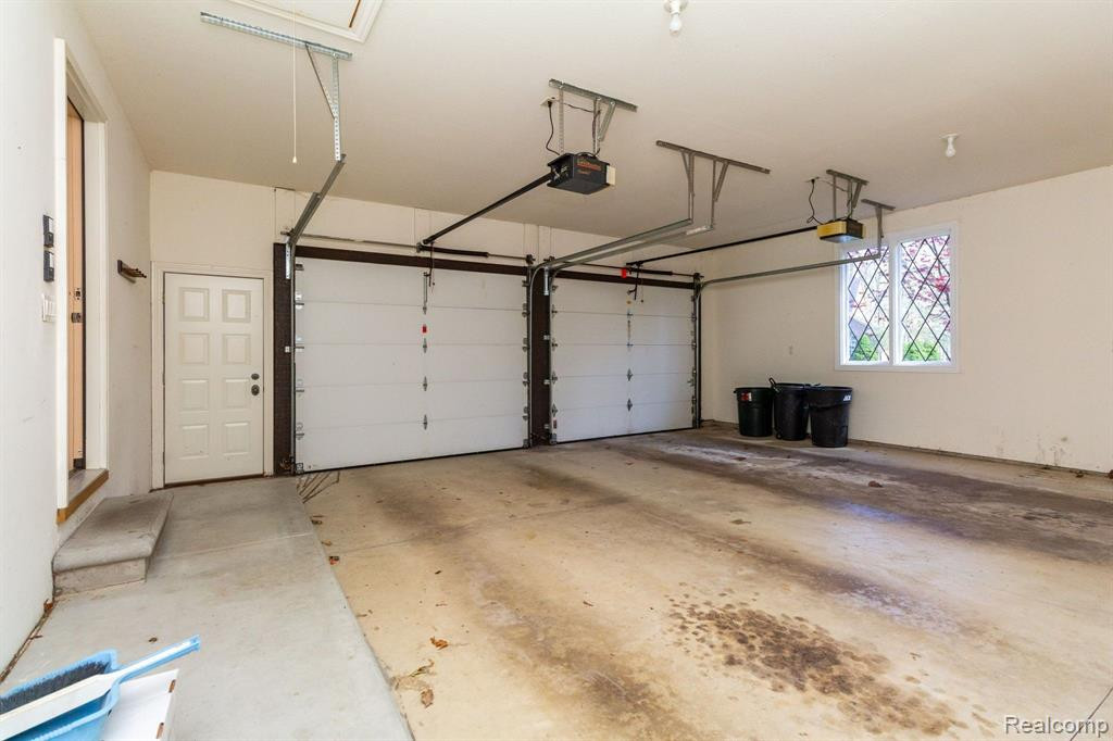 8450 SHERWOOD Drive, Grosse Ile, MI 48138 — Photo 47