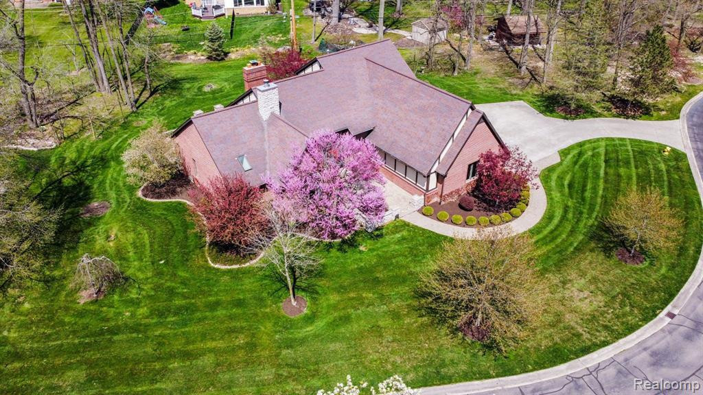8450 SHERWOOD Drive, Grosse Ile, MI 48138 — Photo 60