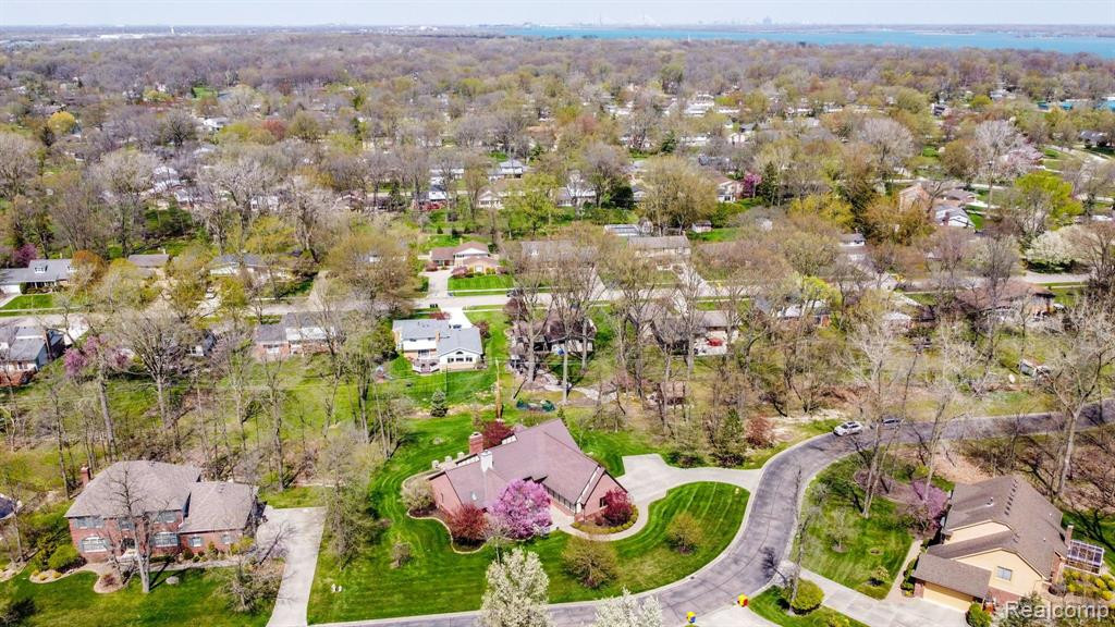 8450 SHERWOOD Drive, Grosse Ile, MI 48138 — Photo 61