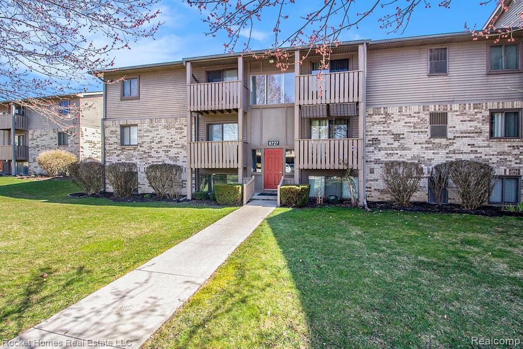 8727 Candlewood Trail, 9, Brighton, MI 48116 — front exterior