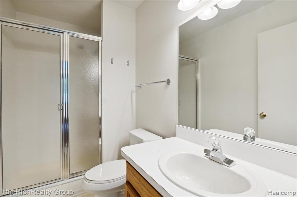 6808 DEER RUN S, Westland, MI — Photo 13
