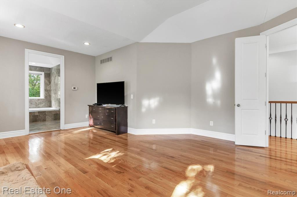 7971 RIVER RUN Drive, Brighton, MI 48116 — Photo 28