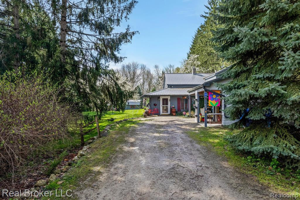 920 MUNGER Road, Holly, MI 48442 — Photo 9