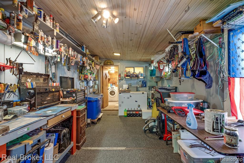 920 MUNGER Road, Holly, MI 48442 — Photo 14