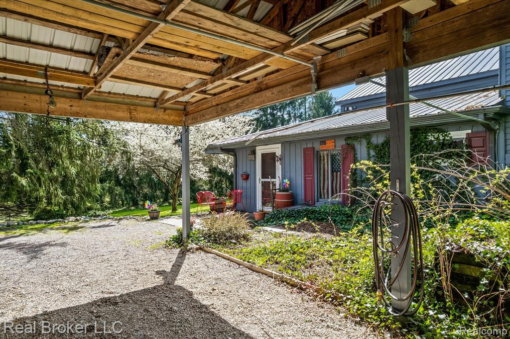 920 MUNGER Road, Holly, MI 48442 — Photo 47