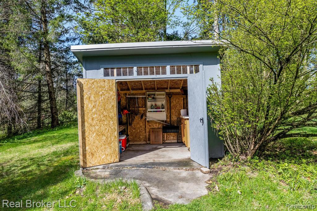 920 MUNGER Road, Holly, MI 48442 — Photo 50