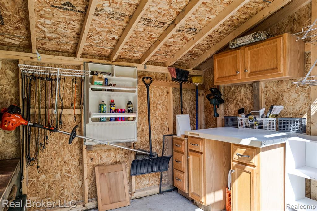 920 MUNGER Road, Holly, MI 48442 — Photo 51