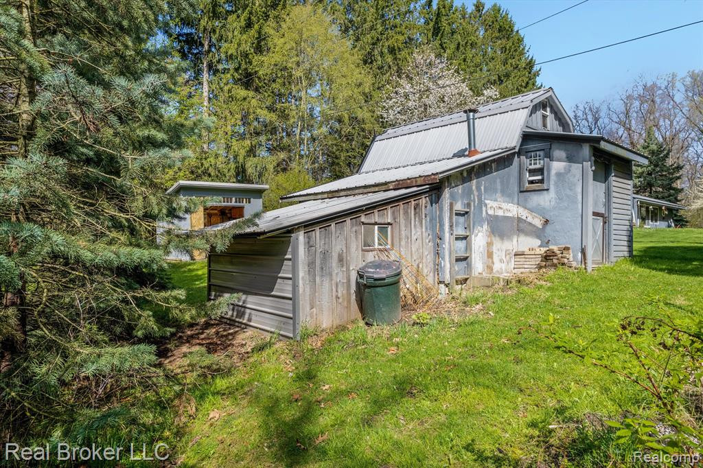 920 MUNGER Road, Holly, MI 48442 — Photo 52
