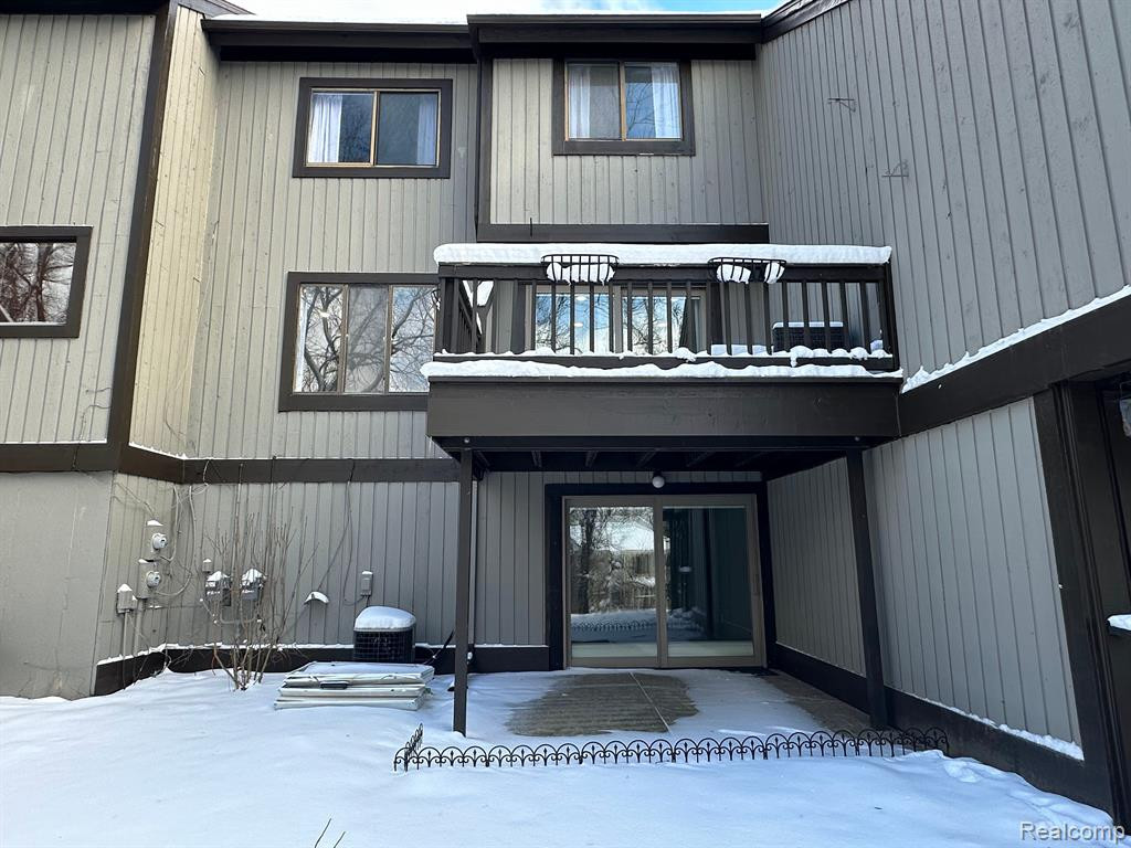 541 CARBERRY Hill, Brighton, MI 48116 — Photo 4