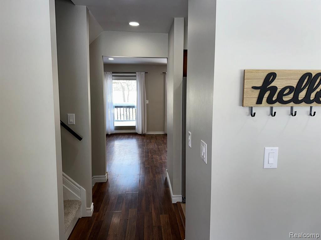 541 CARBERRY Hill, Brighton, MI 48116 — Photo 7
