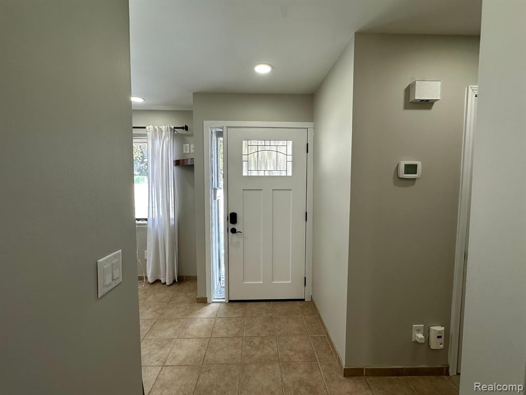 541 CARBERRY Hill, Brighton, MI 48116 — Photo 9