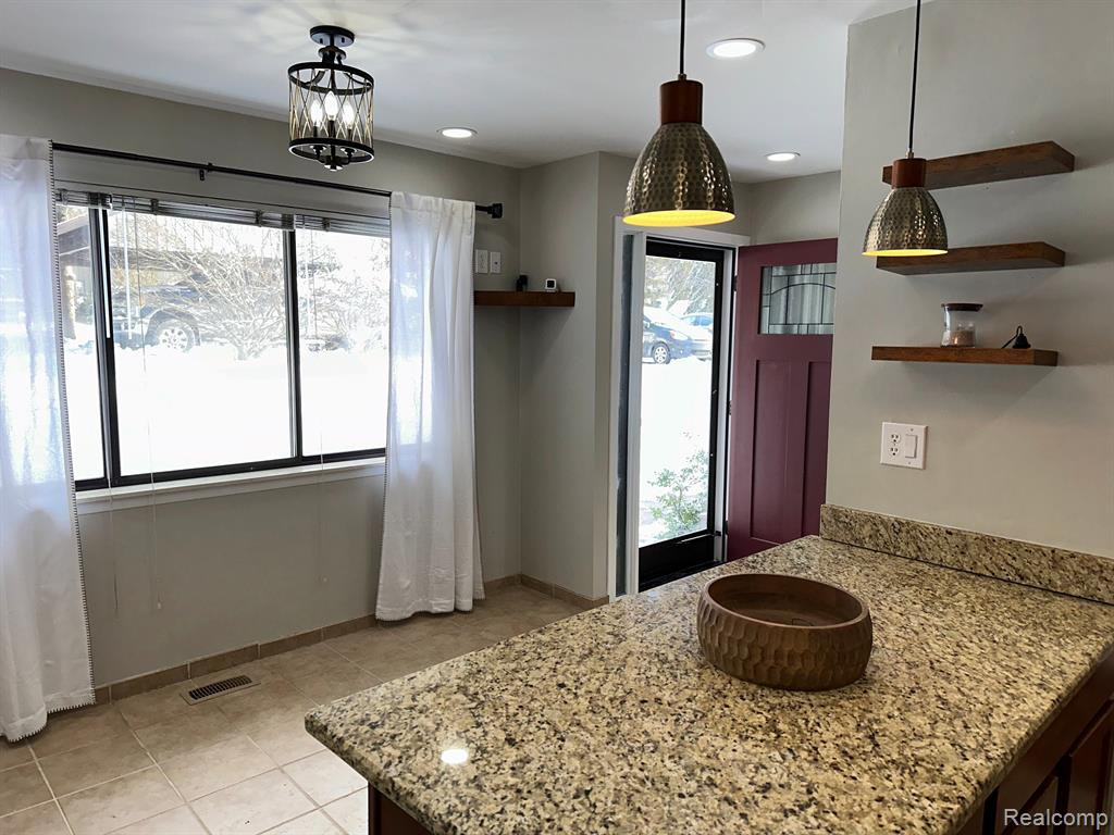 541 CARBERRY Hill, Brighton, MI 48116 — Photo 12