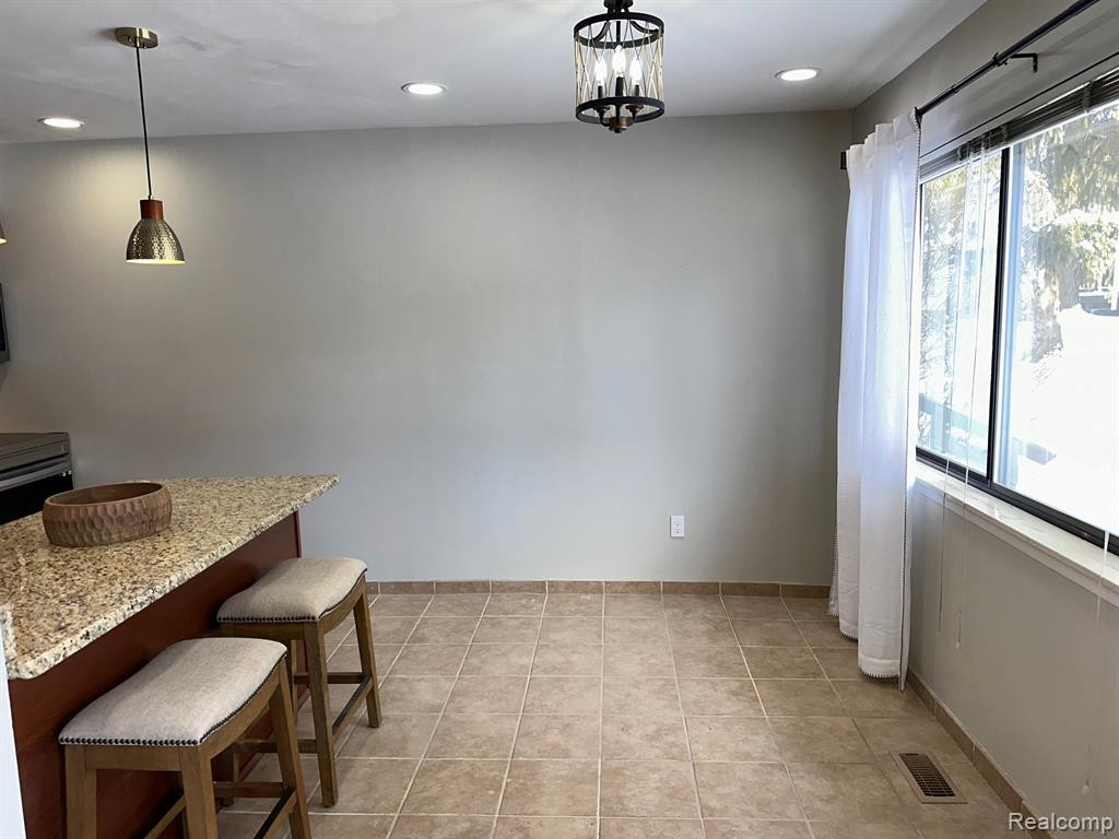 541 CARBERRY Hill, Brighton, MI 48116 — Photo 14