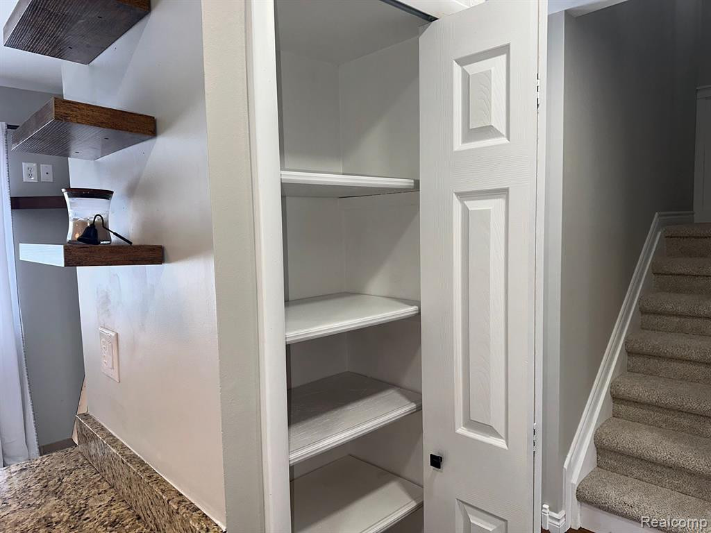 541 CARBERRY Hill, Brighton, MI 48116 — Photo 17