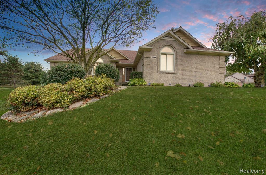 5444 GREENVIEW Drive, Clarkston, MI 48348 — front exterior