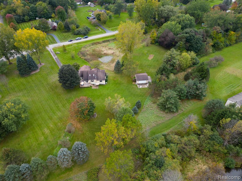 5444 GREENVIEW Drive, Clarkston, MI 48348 — Photo 5