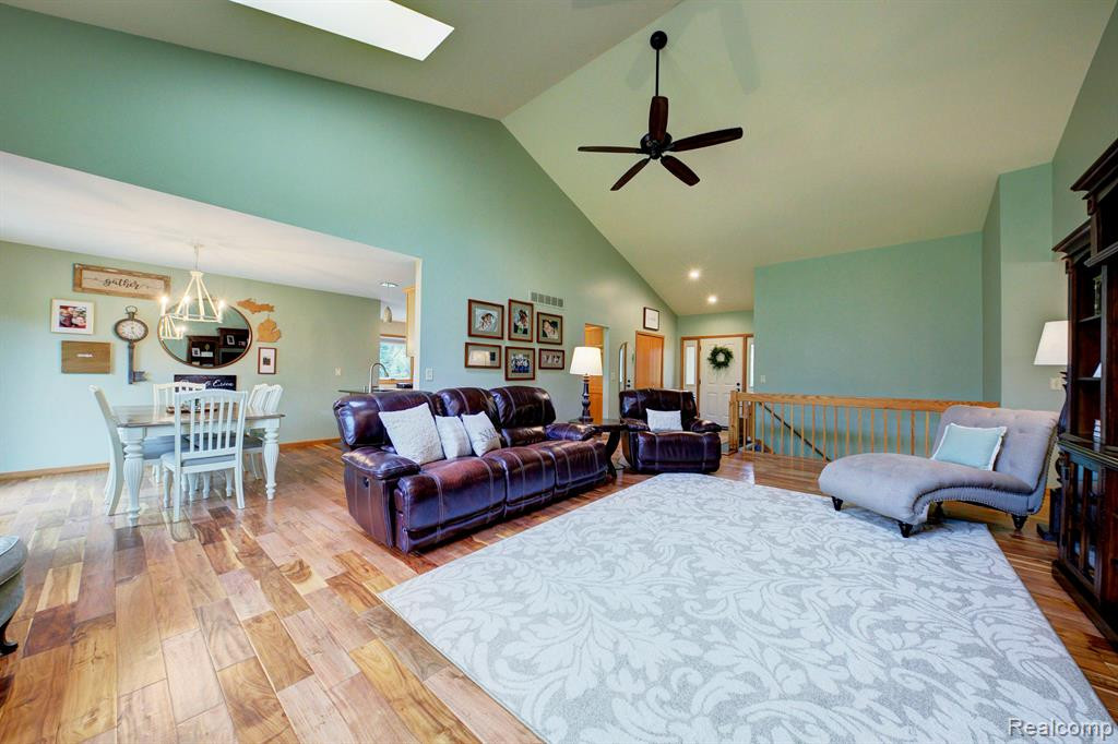 5444 GREENVIEW Drive, Clarkston, MI 48348 — Photo 13