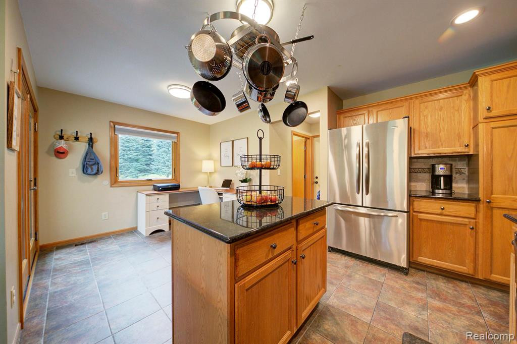 5444 GREENVIEW Drive, Clarkston, MI 48348 — Photo 20
