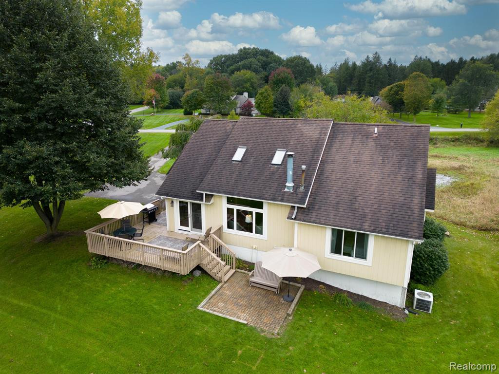 5444 GREENVIEW Drive, Clarkston, MI 48348 — Photo 50