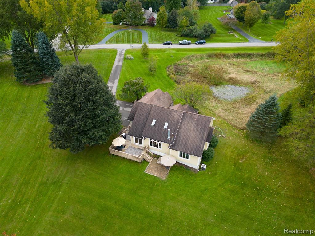 5444 GREENVIEW Drive, Clarkston, MI 48348 — Photo 58