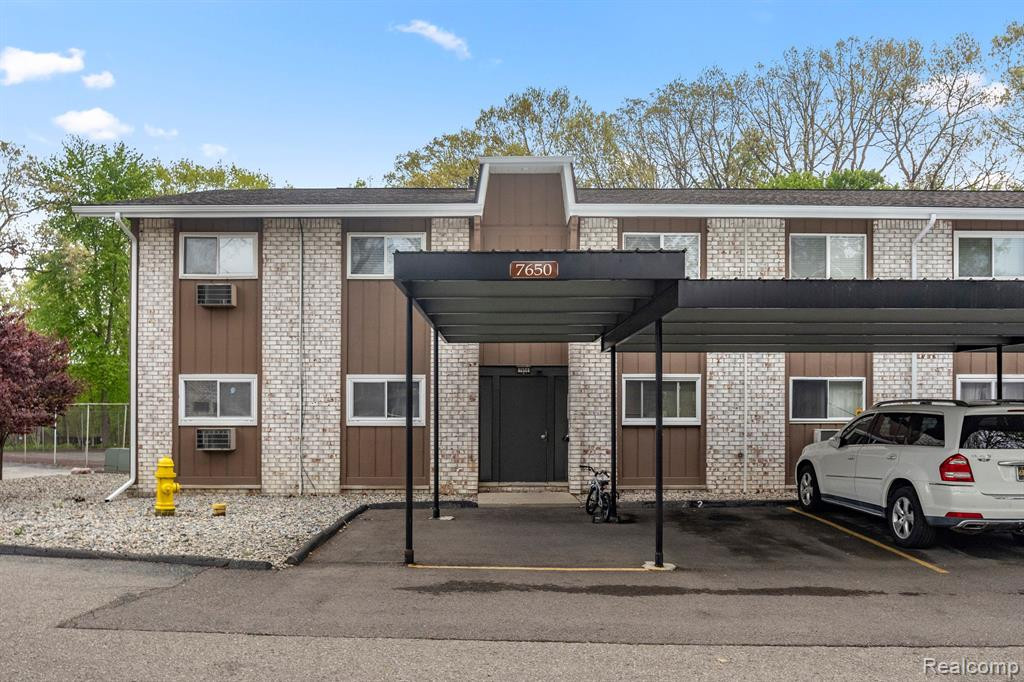 7650 WOODVIEW Street, 1, Westland, MI — front exterior