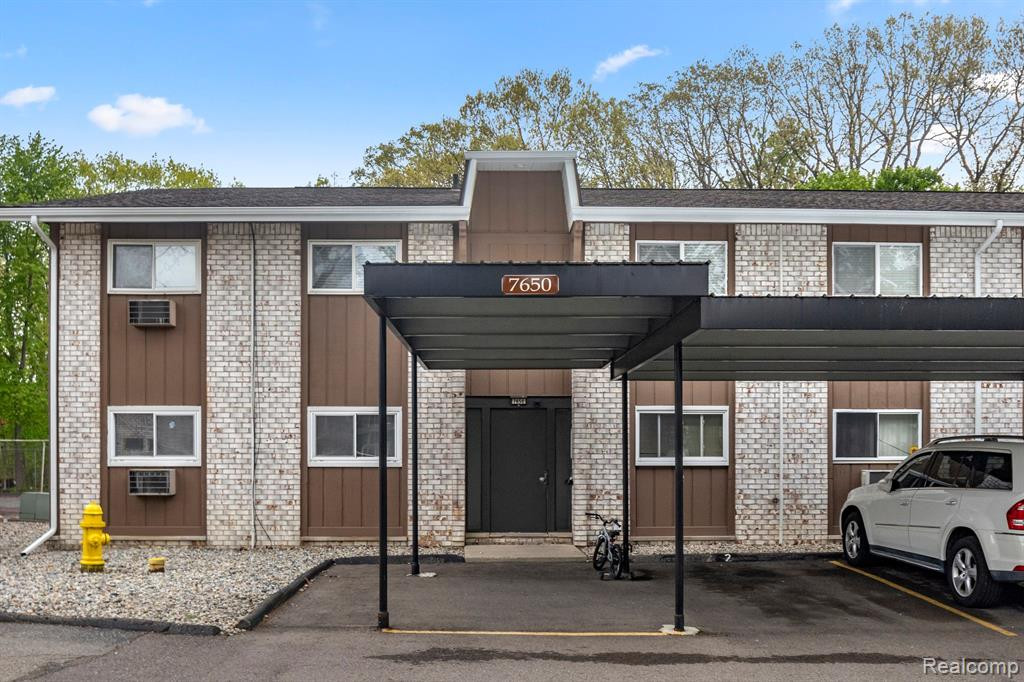 7650 WOODVIEW Street, 1, Westland, MI — Photo 4