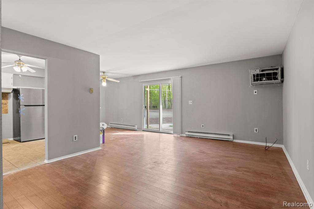 7650 WOODVIEW Street, 1, Westland, MI — Photo 5
