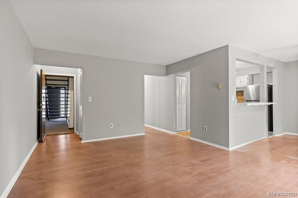 7650 WOODVIEW Street, 1, Westland, MI — Photo 6