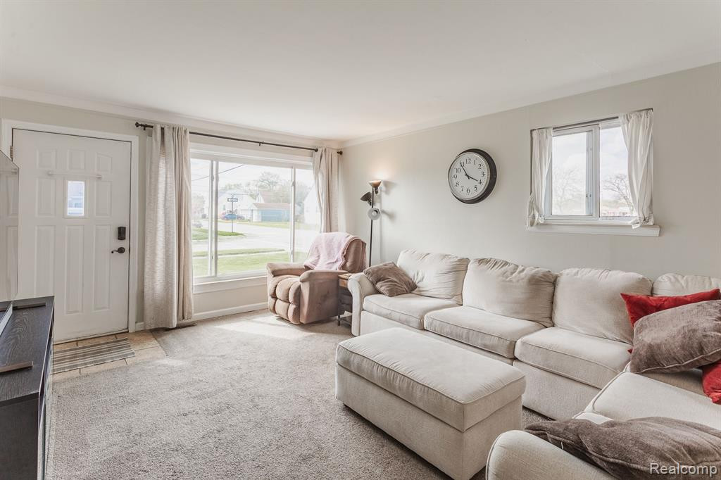 4205 16TH Street, Wyandotte, MI 48192 — Photo 3
