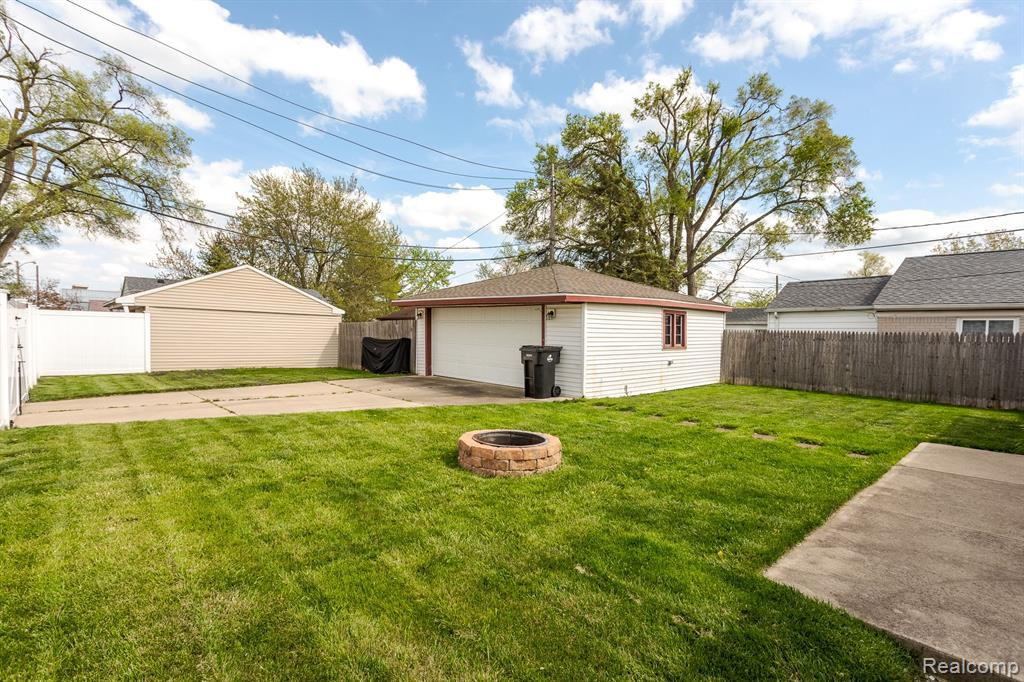 4205 16TH Street, Wyandotte, MI 48192 — Photo 11