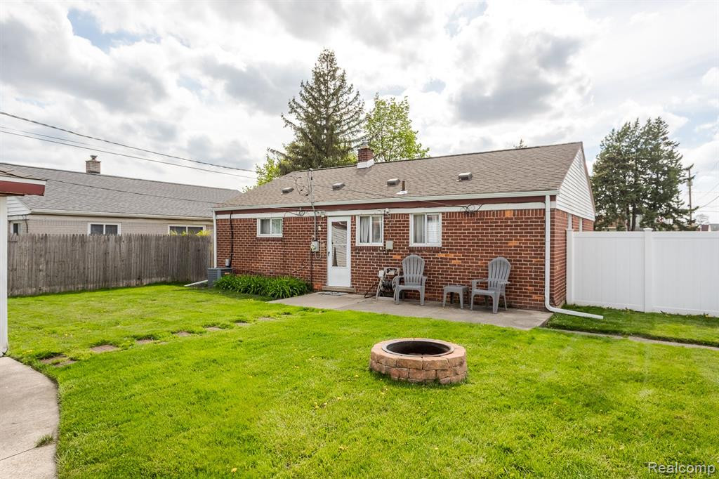 4205 16TH Street, Wyandotte, MI 48192 — Photo 12
