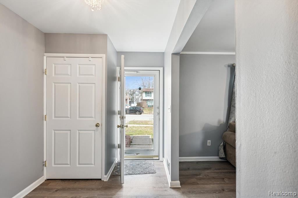 5852 S MOHAWK Avenue, Ypsilanti, MI 48197 — Photo 37