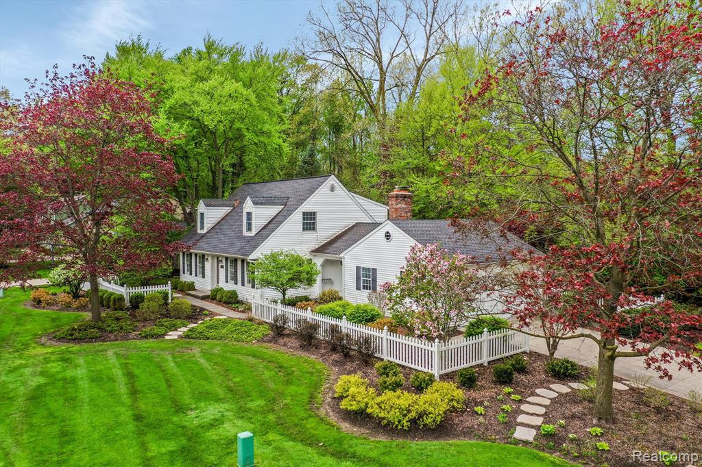 9025 Colony Farm Drive, Plymouth, MI 48170 — Photo 4