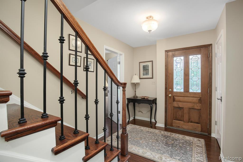 9025 Colony Farm Drive, Plymouth, MI 48170 — Photo 10